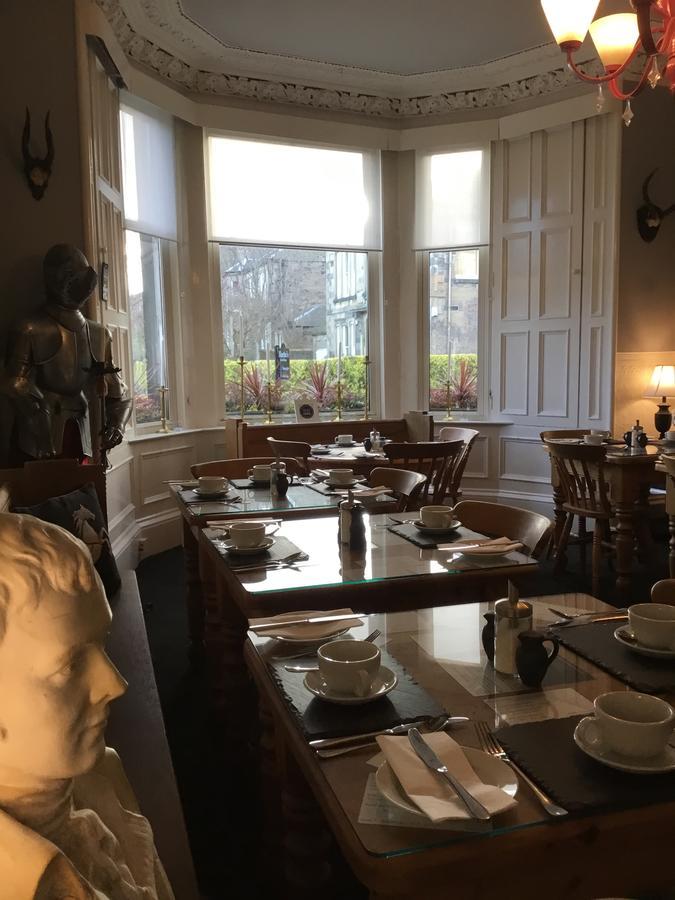 Martins Guest House Единбург Екстериор снимка